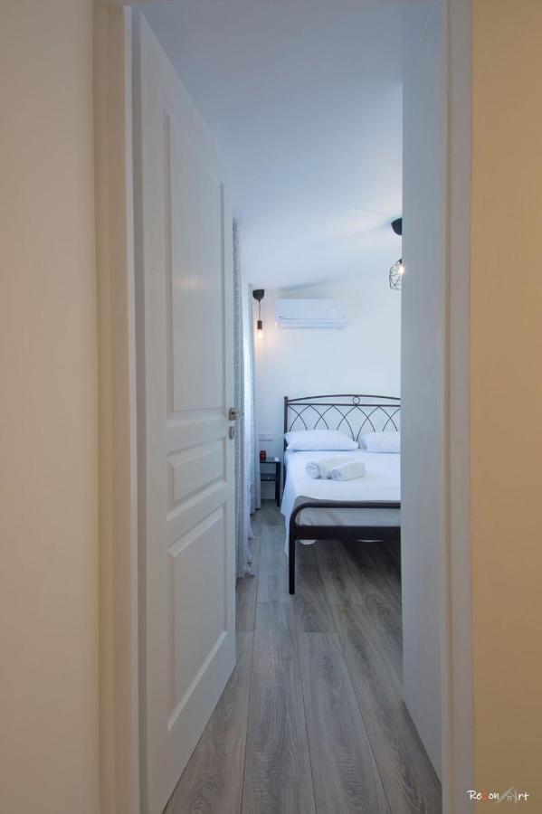 Oresti'S Villa Near Airport & Beach أرتيميدا المظهر الخارجي الصورة