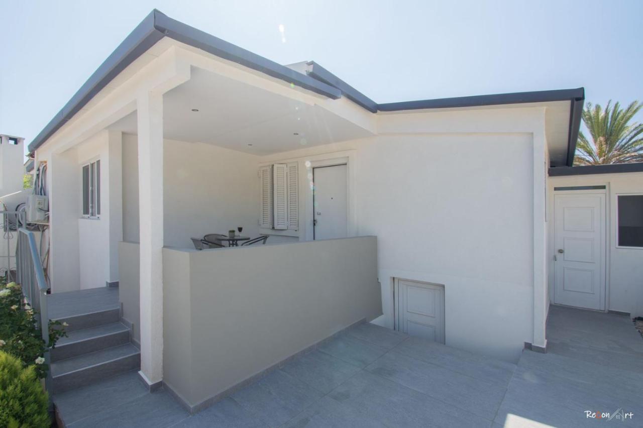 Oresti'S Villa Near Airport & Beach أرتيميدا المظهر الخارجي الصورة